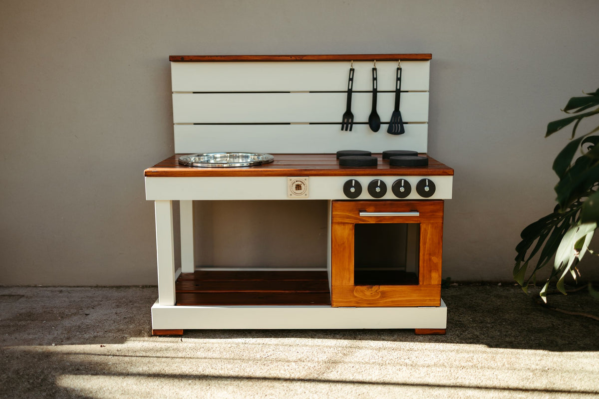 The Grand Mud Kitchen